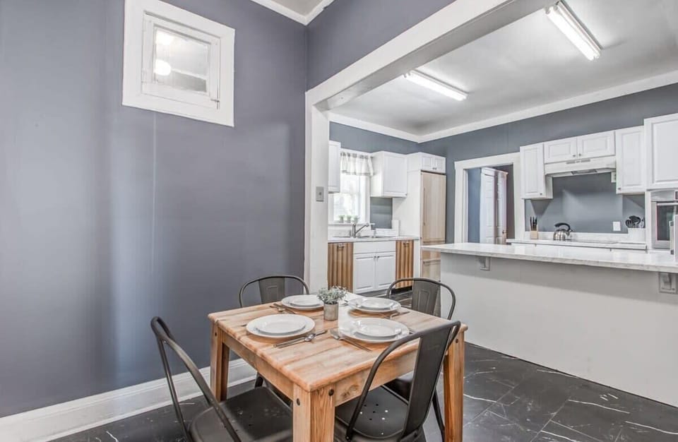 House, Multiple Beds, Patio, Garden View (Glenview Guesthouse) | 5 bedrooms, individually decorated, individually furnished, bed sheets