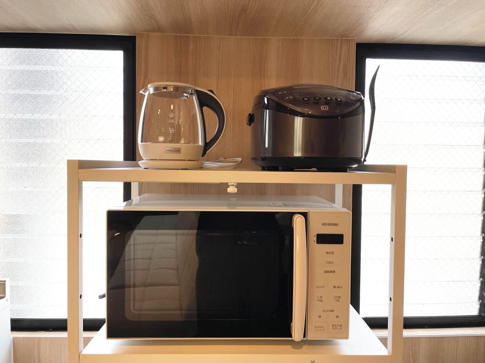 Family Apartment, Non Smoking, Kitchen | Private kitchen | Fridge, microwave, oven, stovetop