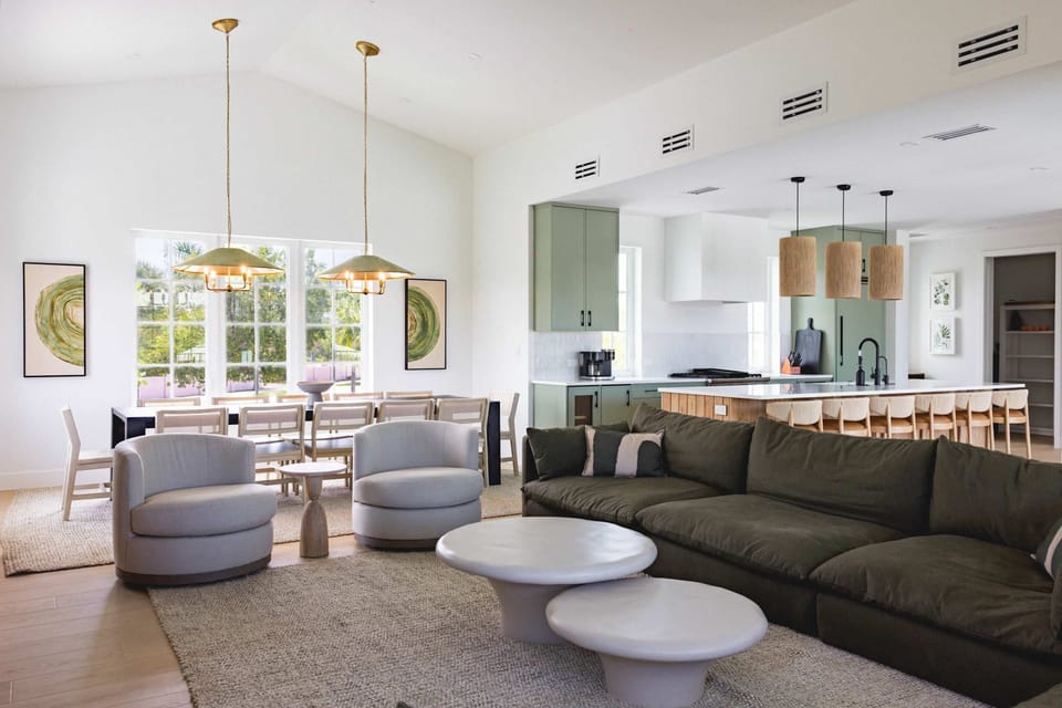 House | 6 bedrooms, high-speed internet