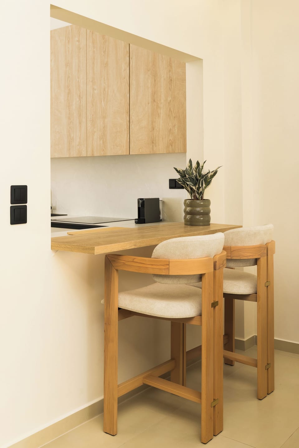 Apartment, 2 Bedrooms, Balcony, Sea View | Blackout drapes, soundproofing, iron/ironing board, free WiFi