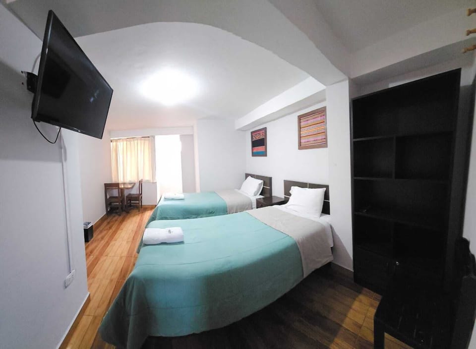 Classic Twin Room | Free WiFi