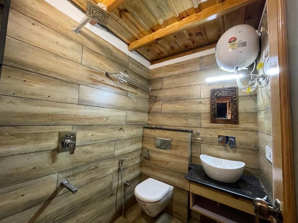Shower, slippers