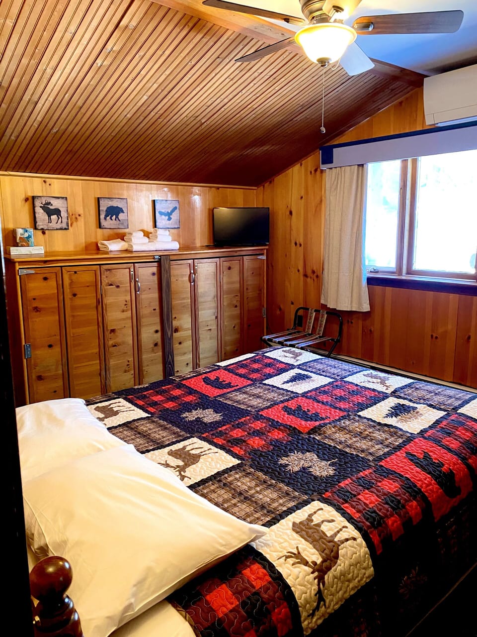 Room, 1 Queen Bed - Maximum 2 adults per room | Free WiFi, bed sheets