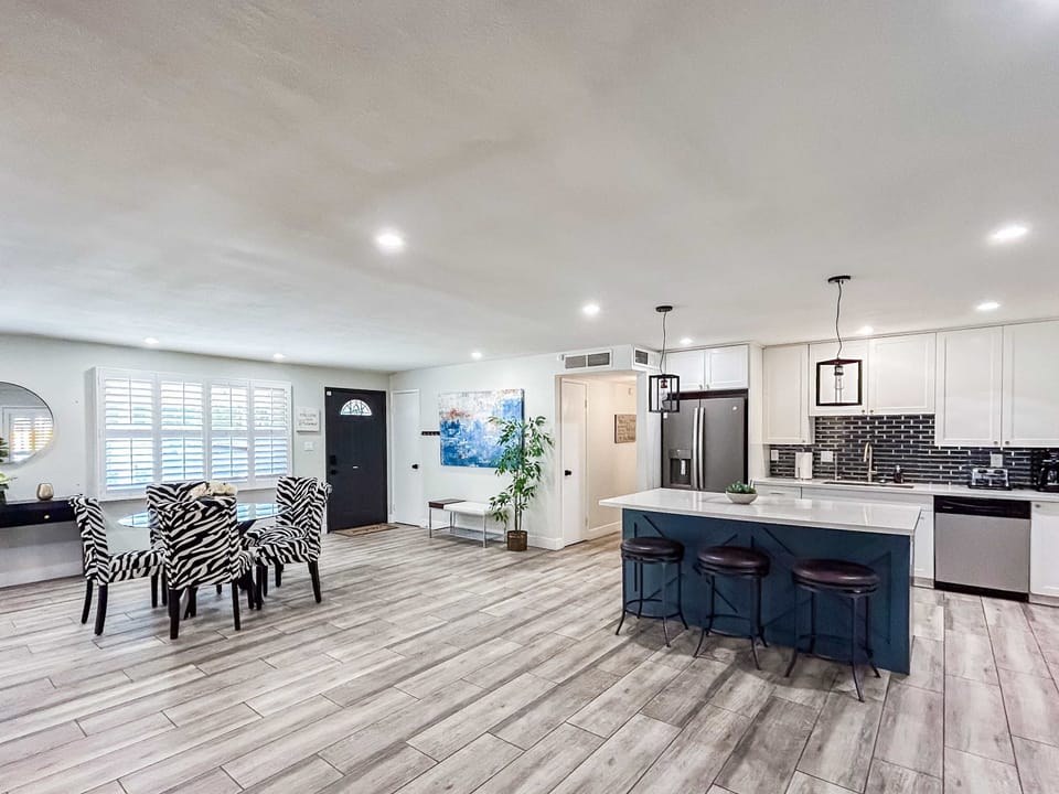 House | 4 bedrooms, high-speed internet