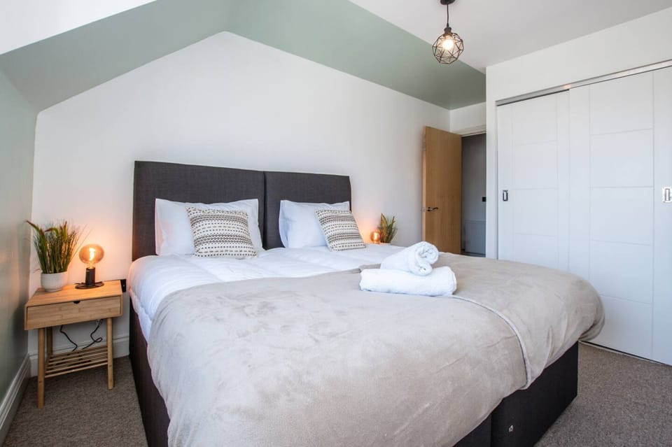 in Bournemouth With 2 Bedrooms and 1 Bathrooms Apartment in Bournemouth