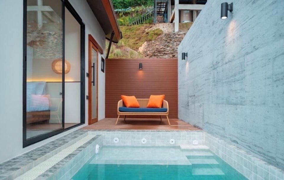 Private pool