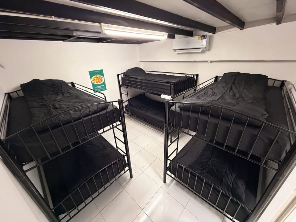 Comfort Shared Dormitory | WiFi (free), bed sheets