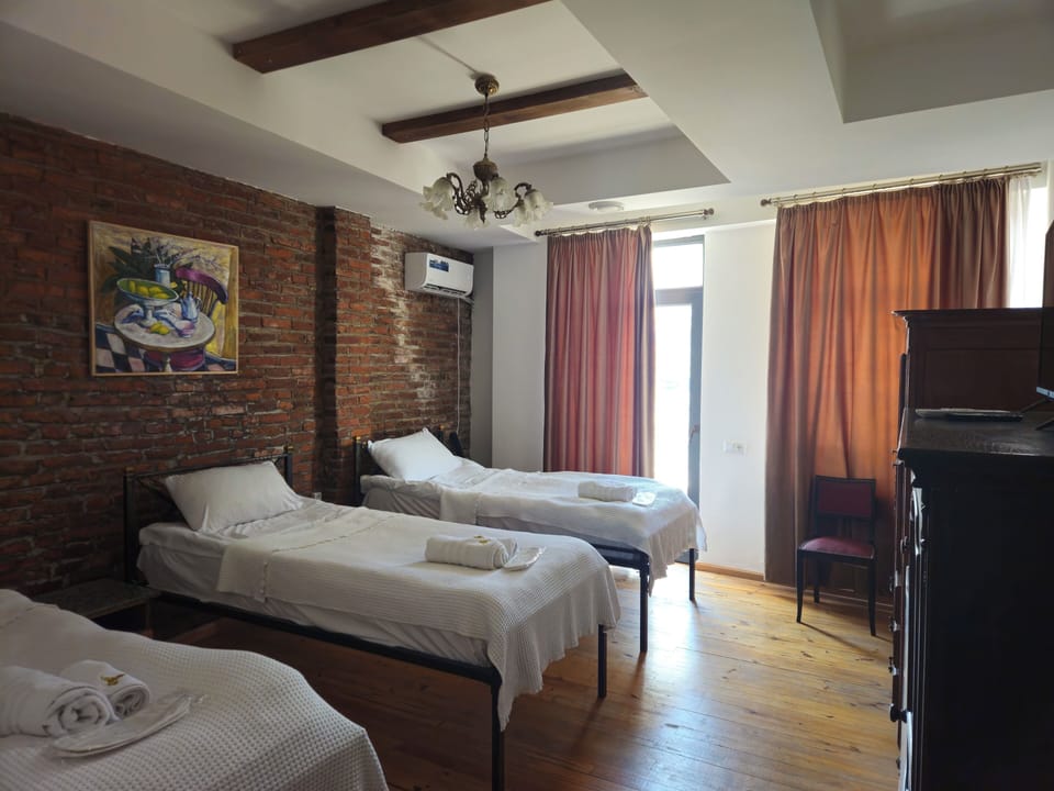 Comfort Triple Room, Balcony, City View | Soundproofing, free WiFi