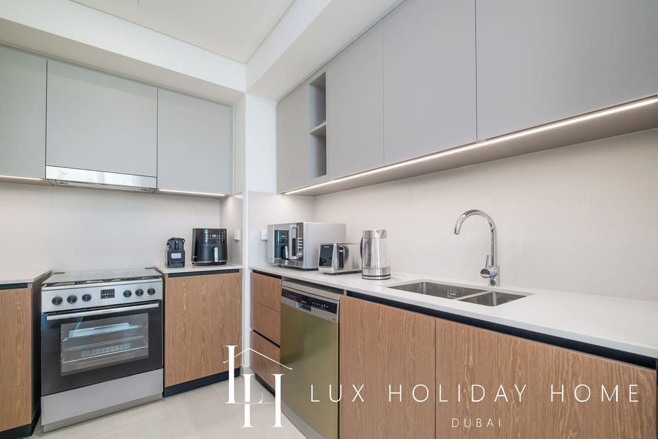Apartment | Private kitchen | Electric kettle, toaster
