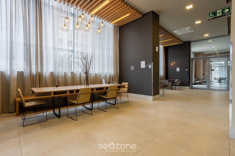 Basic Apartment | Dining