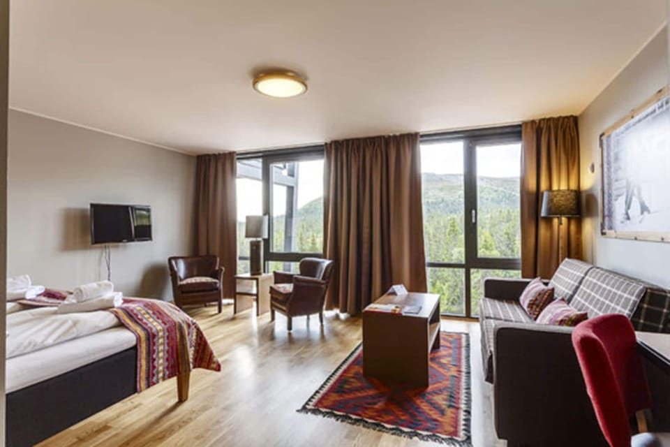 Family Double Room | In-room safe, blackout drapes, soundproofing, WiFi (free)