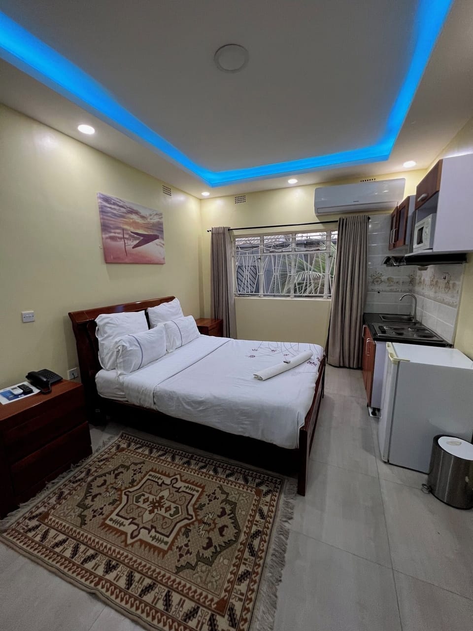 Deluxe Double Room | Desk, laptop workspace