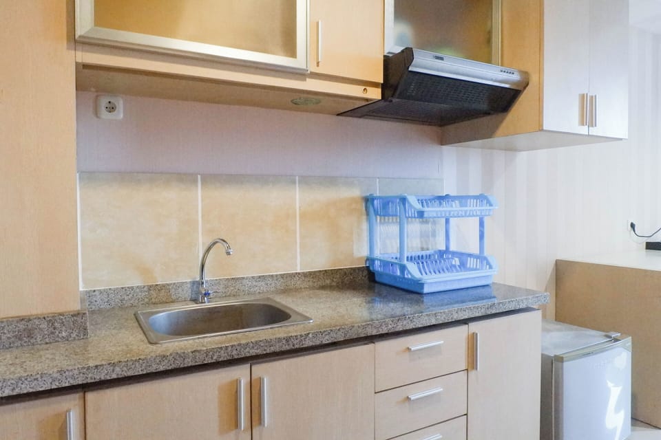Standard Apartment | Private kitchen | Cookware/dishes/utensils