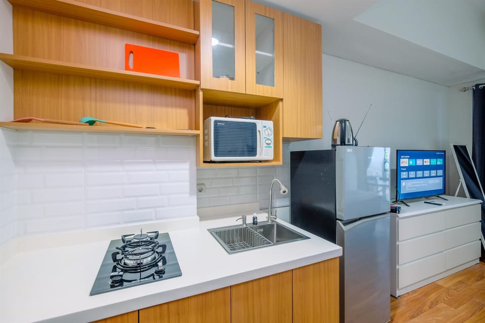Standard Apartment | Private kitchen | Cookware/dishes/utensils