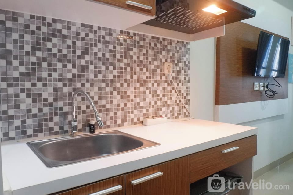 Standard Apartment | Private kitchen | Cookware/dishes/utensils