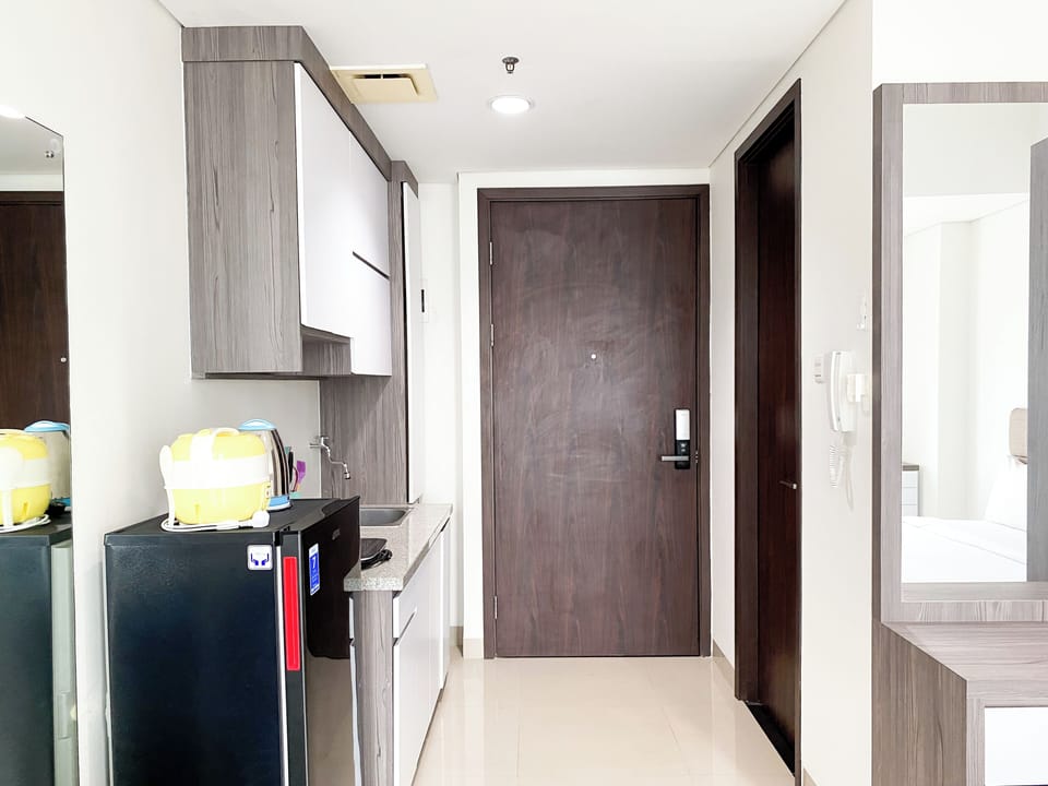 Standard Apartment | Private kitchen | Cookware/dishes/utensils