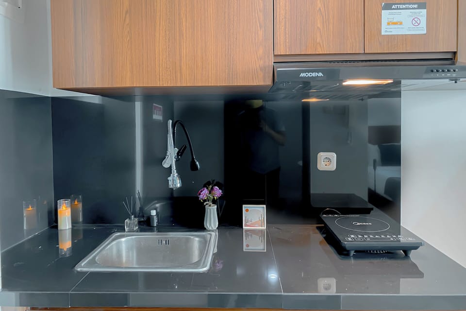 Standard Apartment | Private kitchen | Cookware/dishes/utensils