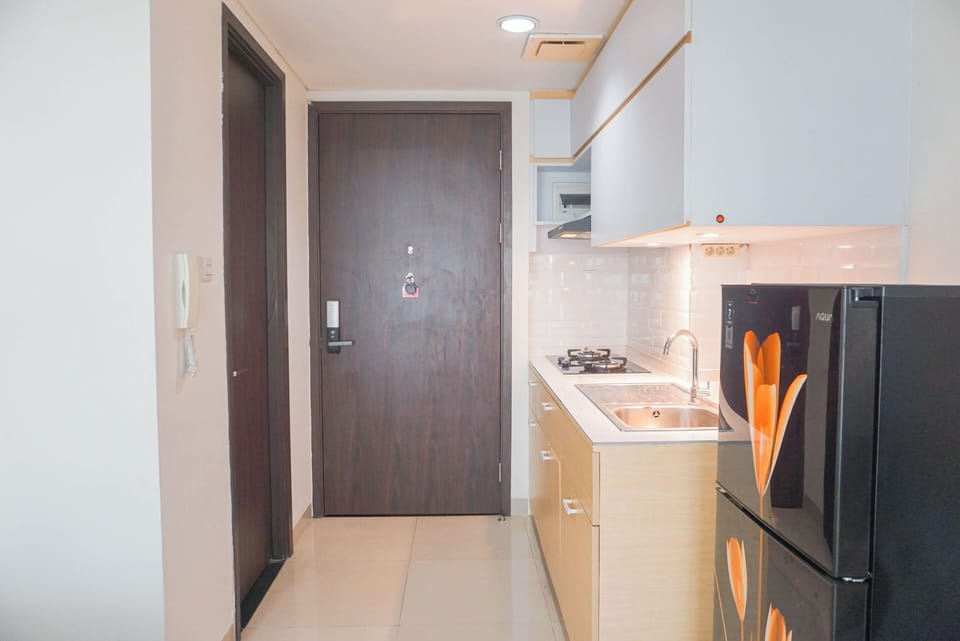Standard Apartment | Private kitchen | Cookware/dishes/utensils