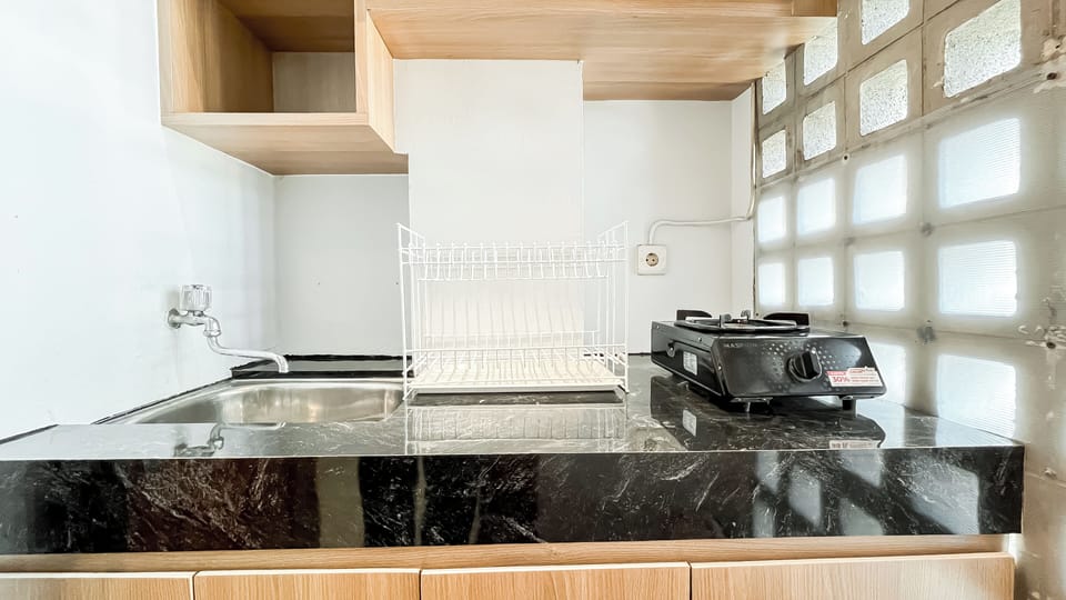 Standard Apartment | Private kitchen | Cookware/dishes/utensils