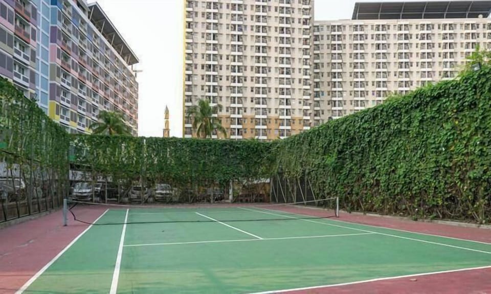 Tennis court
