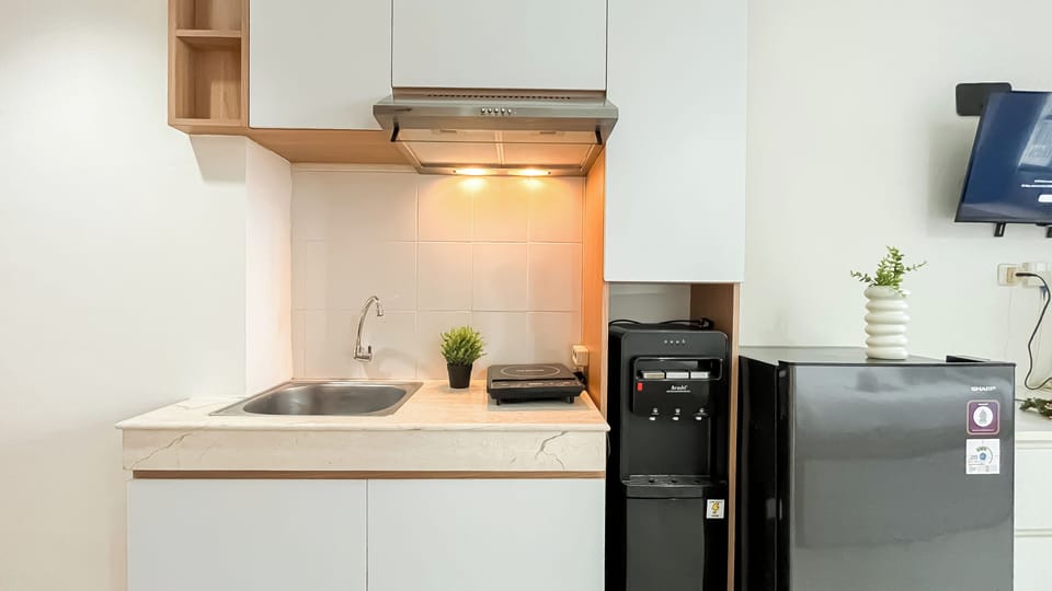 Deluxe Apartment | Private kitchen | Cookware/dishes/utensils