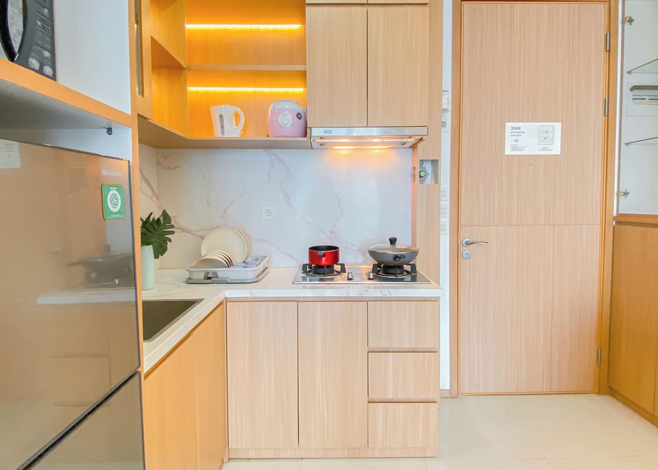 Deluxe Apartment | Private kitchen | Cookware/dishes/utensils