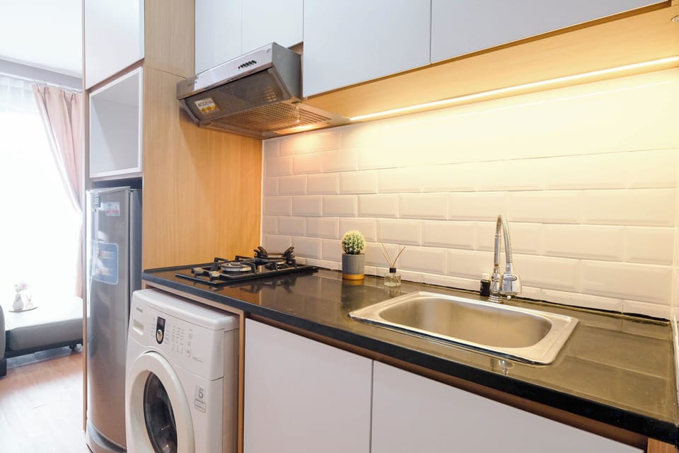 Deluxe Apartment | Private kitchen | Cookware/dishes/utensils
