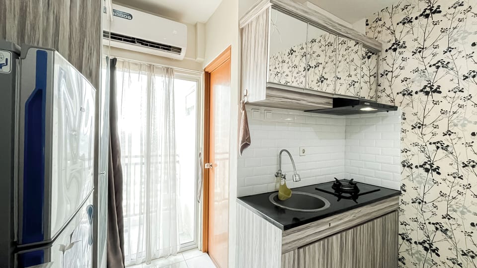 Deluxe Apartment | Private kitchen | Cookware/dishes/utensils