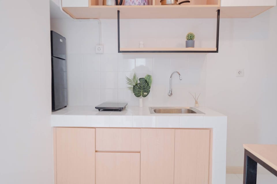 Deluxe Apartment | Private kitchen | Cookware/dishes/utensils