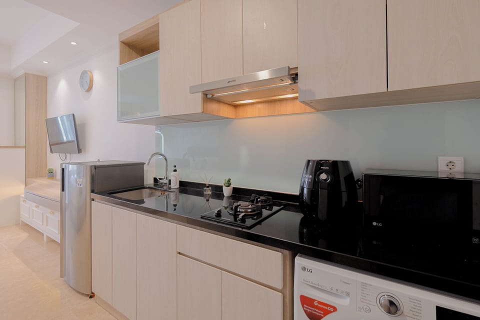 Standard Apartment | Private kitchen | Cookware/dishes/utensils