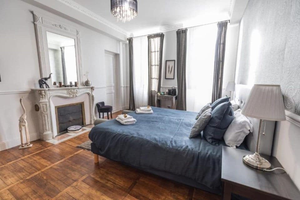 Family Room, Patio, Garden View | Premium bedding, soundproofing, cribs/infant beds, free WiFi