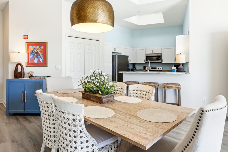 Condo, 3 Bedrooms | Dining