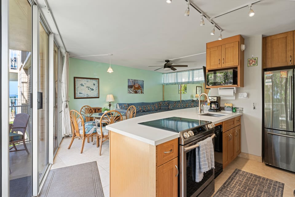 Condo, 2 Bedrooms | Private kitchen | Coffee/tea maker, fridge, oven, toaster
