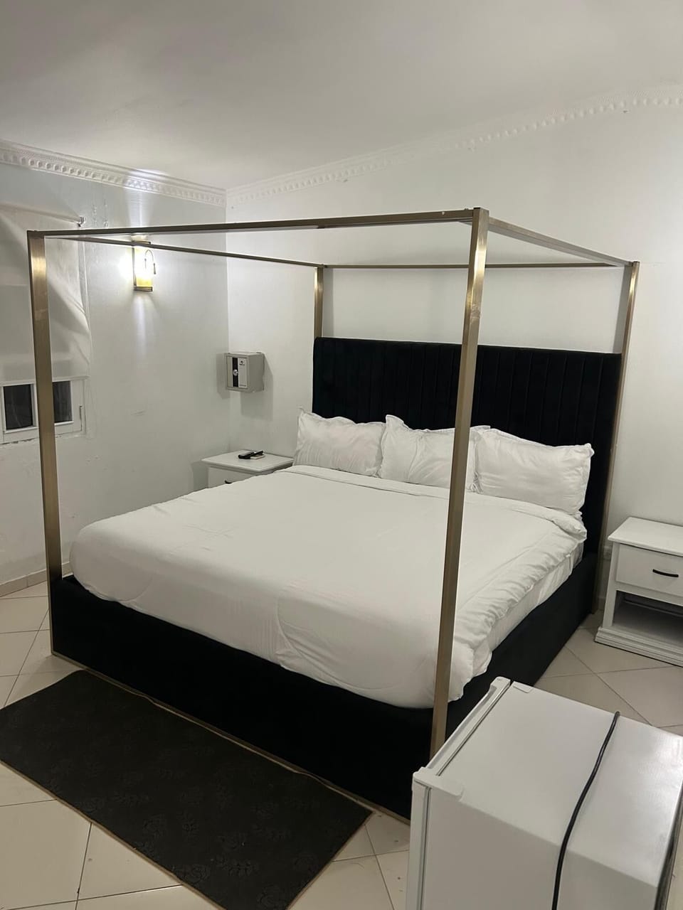 Deluxe Room, 1 Bedroom, Garden View | In-room safe, individually decorated, individually furnished, desk