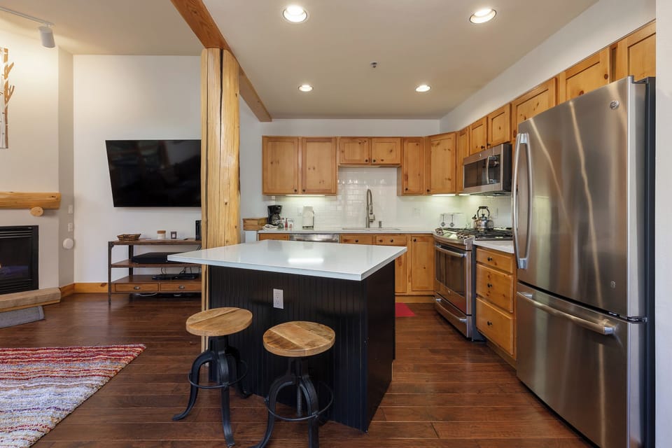 Condo (4 Bedrooms) | Property amenity