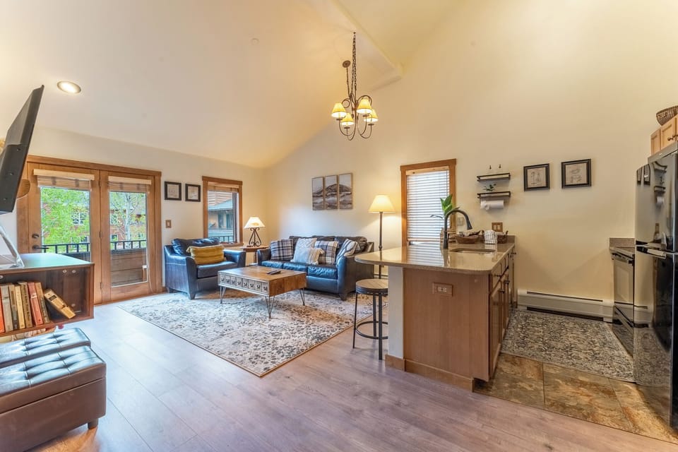 Condo (1 Bedroom) | Front of property