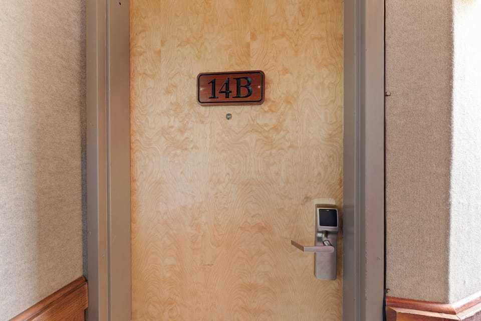 Condo (2 Bedrooms) | Property amenity