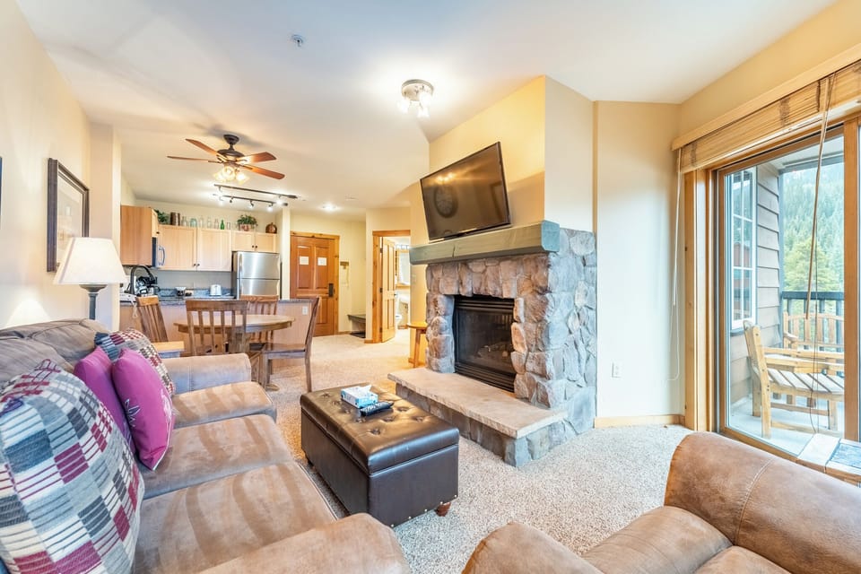 Condo (1 Bedroom) | Property amenity