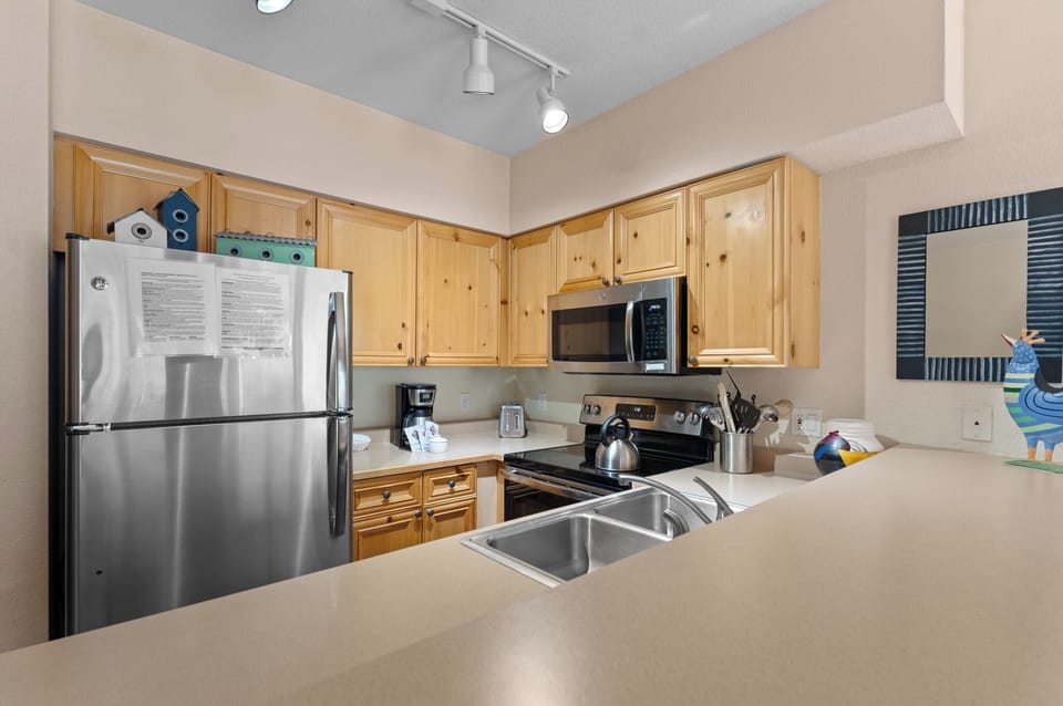 Condo (2 Bedrooms) | Property amenity