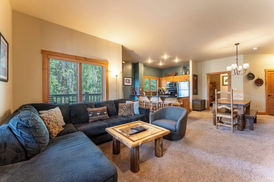 Condo (2 Bedrooms) | Property amenity