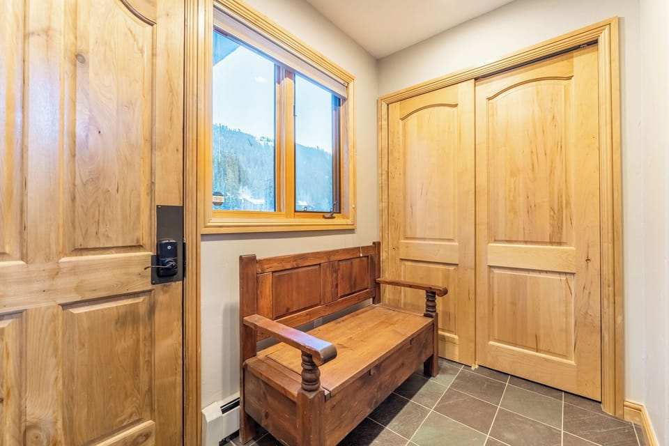 Studio (3 Bedrooms) | Property amenity