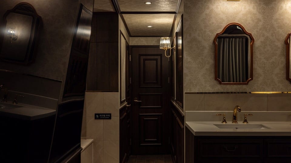 Businessman Spa Room (Quad, with Private Spa) | Premium bedding, individually decorated, soundproofing, free WiFi