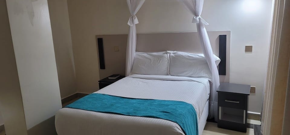 Deluxe Double Room, Garden View | Free WiFi, bed sheets