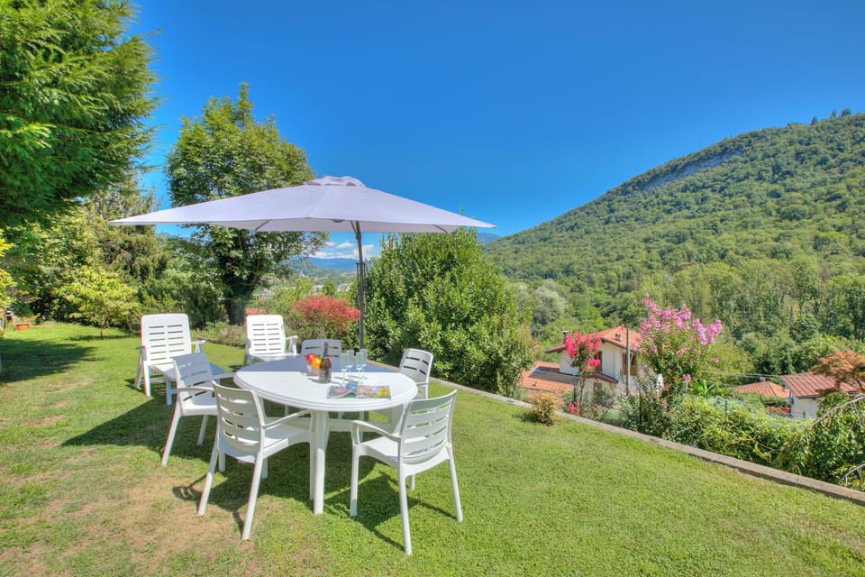 Family Apartment, Multiple Bedrooms (A Due Passi Dal Bosco) | Outdoor dining