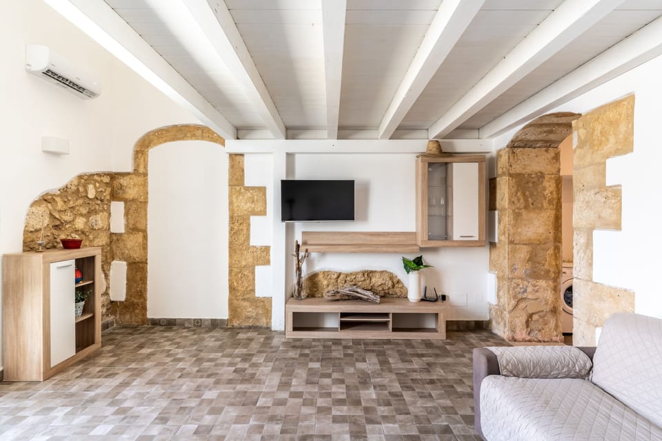 House | 1 bedroom