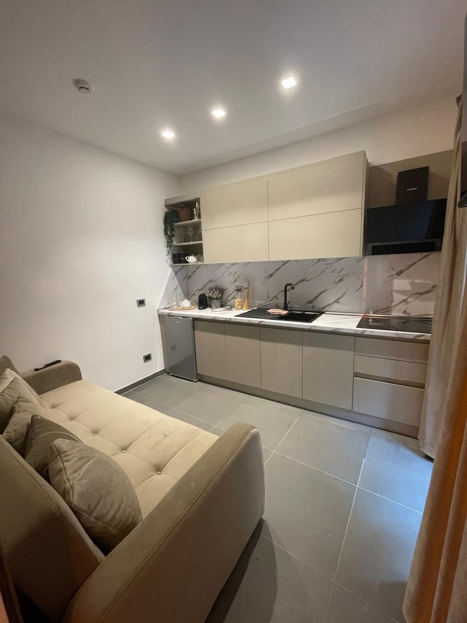 Exclusive Villa, 2 Bedrooms, Patio | Private kitchen | Espresso maker, electric kettle, toaster, dining tables