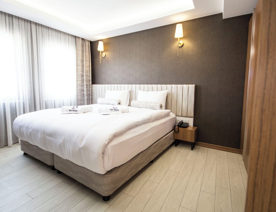 Double Room | Free WiFi, bed sheets, wheelchair access
