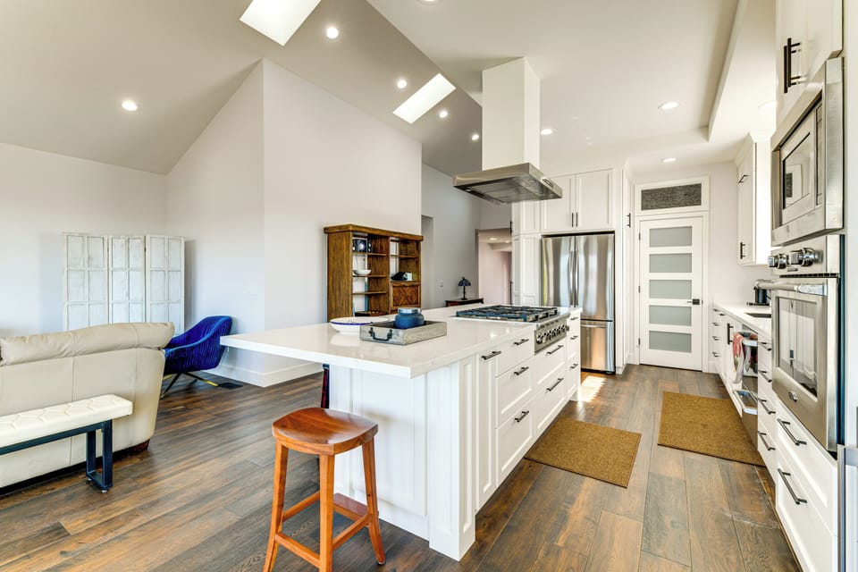 House (4 Bedrooms) | Interior