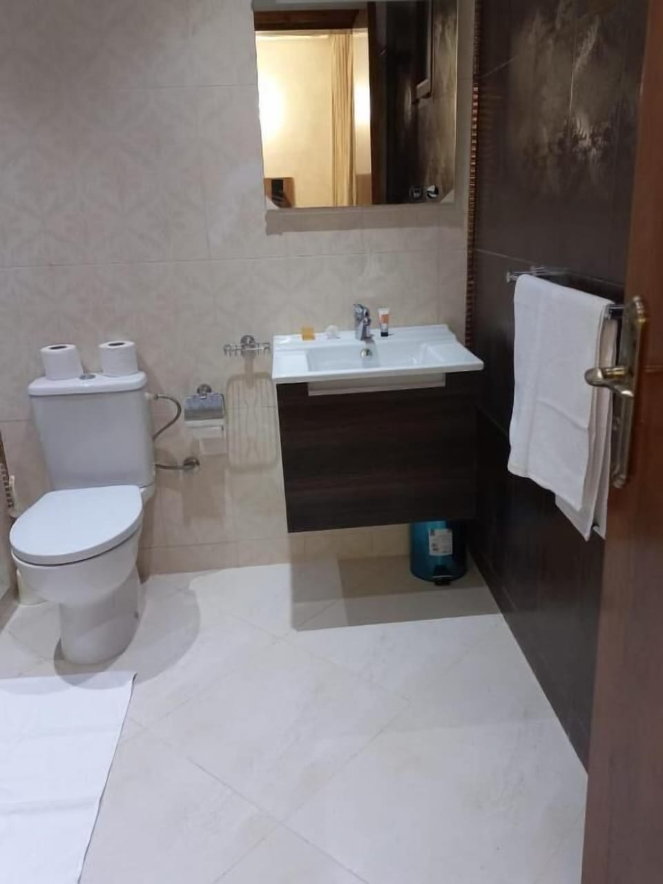Deluxe Villa, Balcony, Garden View | Bathroom | Separate tub and shower, slippers, bidet
