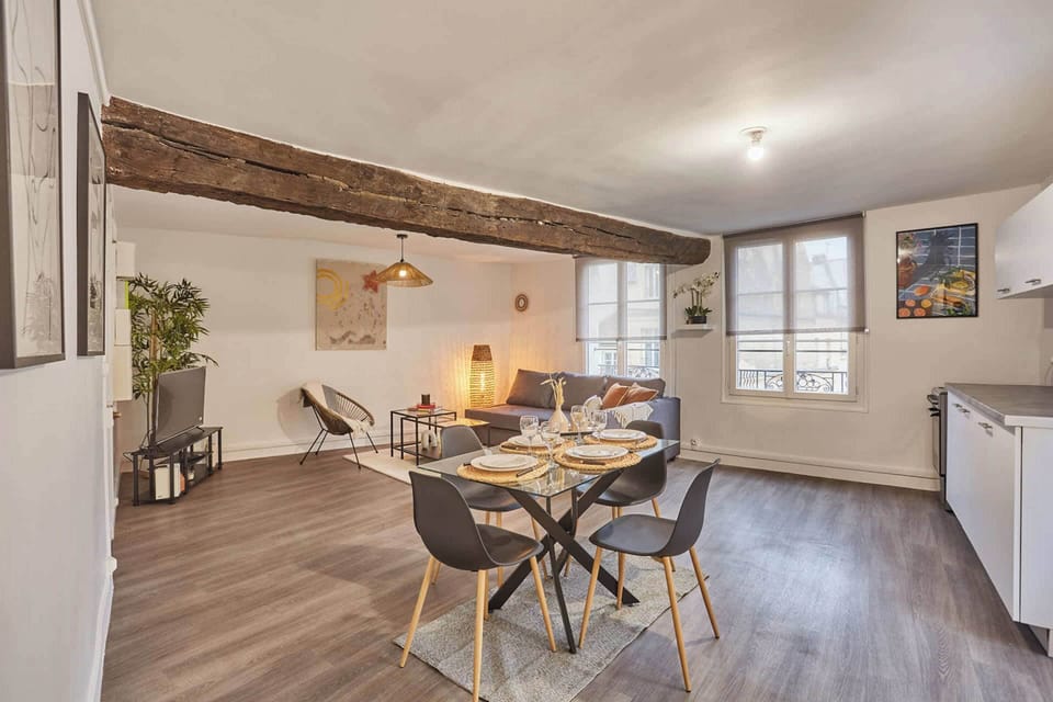 Apartment | Living area